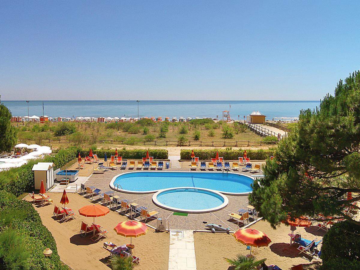 ليدو دي يسولو Hotel Bertha Fronte Mare المظهر الخارجي الصورة