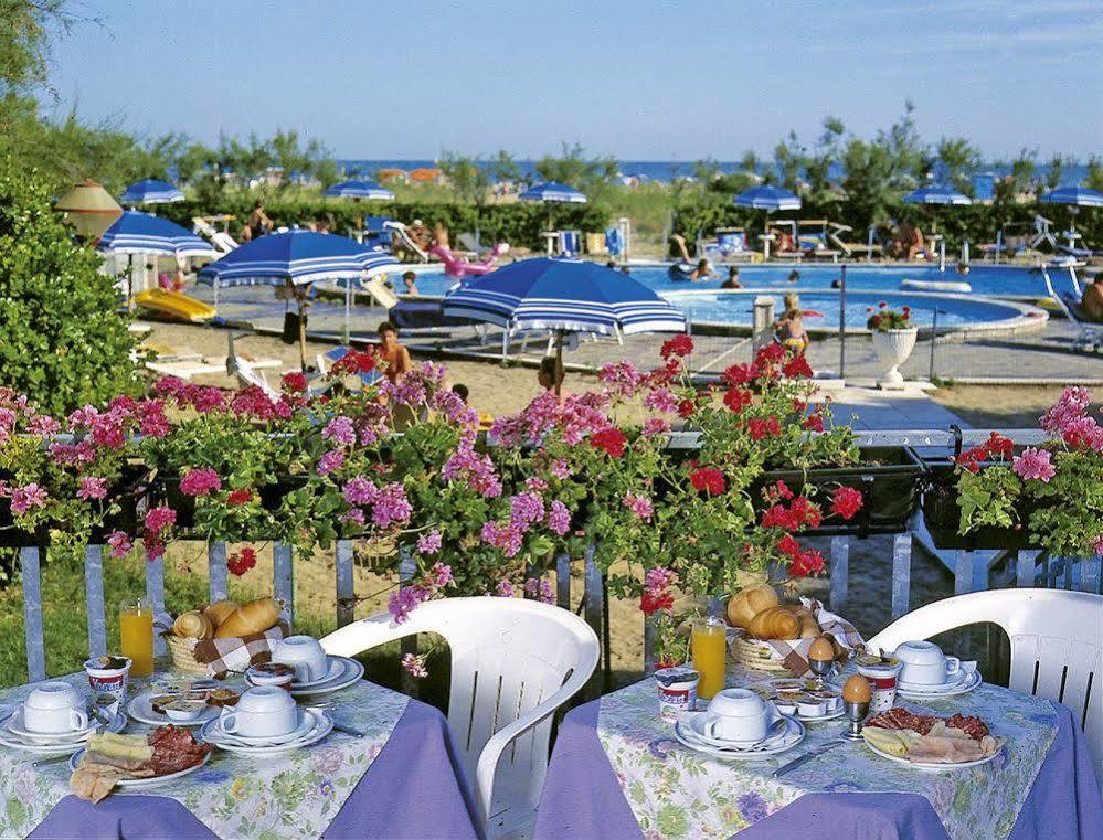 ليدو دي يسولو Hotel Bertha Fronte Mare المظهر الخارجي الصورة